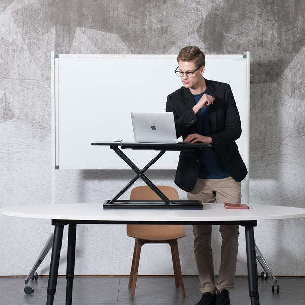 WERGON - Vincent - Justerbar Ergonomisk hæve/sænke Desk Riser til bord/arbejdsplads - Hvid